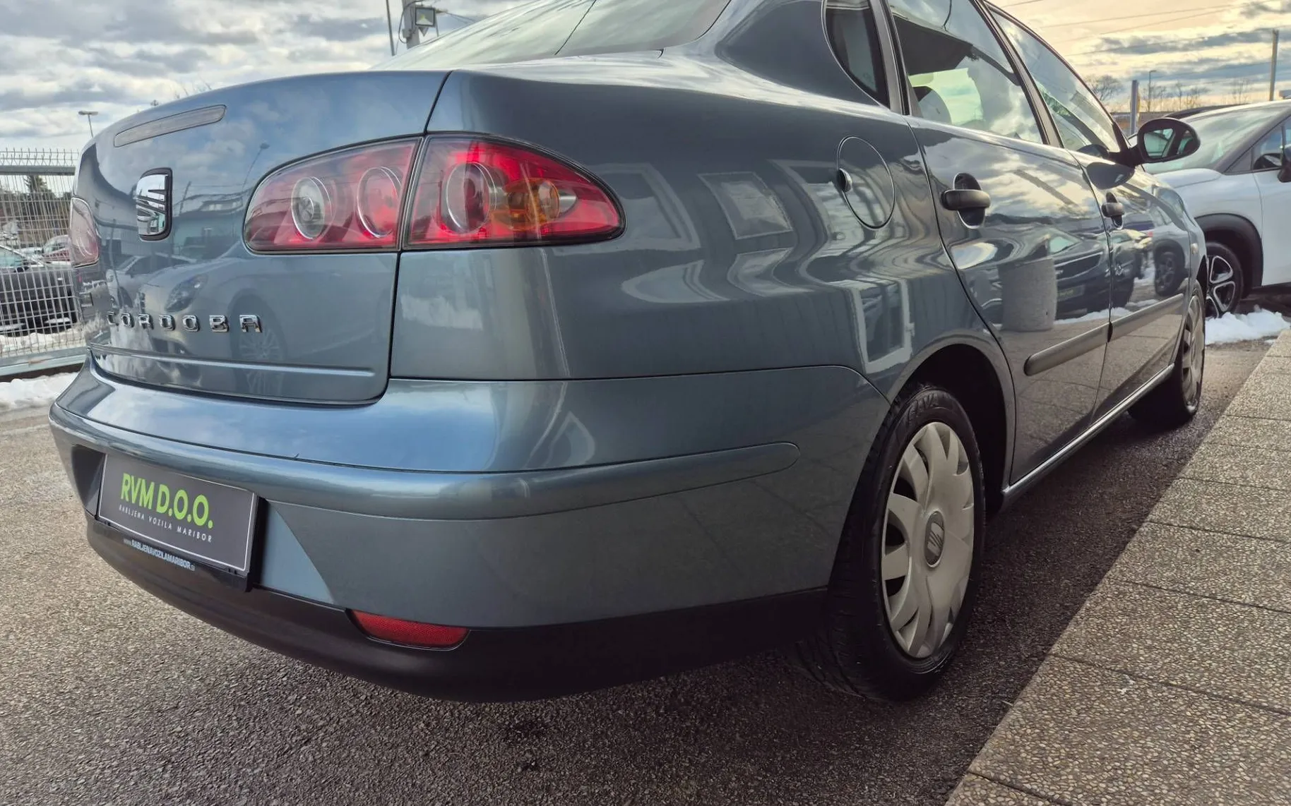 Zunanja slika - Seat Cordoba - 1.4 16V°1.LASTNIK°SLO°KLIMA°SERVO°RADIO CD°ABS° - 5