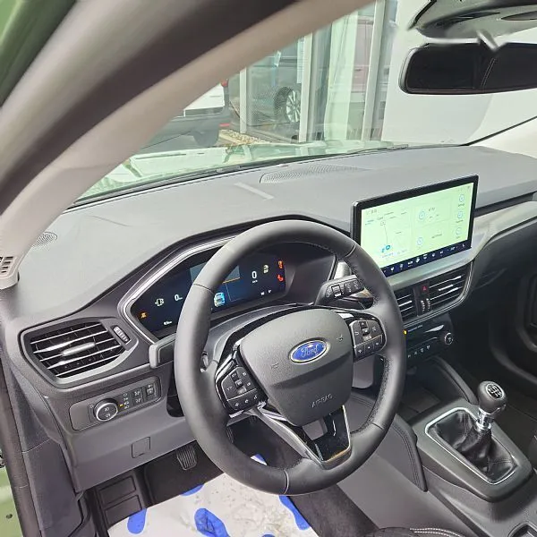 Zunanja slika - Ford Kuga - Titanium 1.5 EcoBoost 110kW - 3