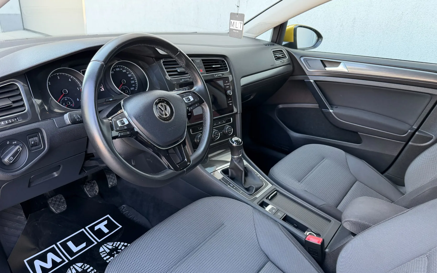 Zunanja slika - Volkswagen Golf - 1,6 TDI BMT - 9
