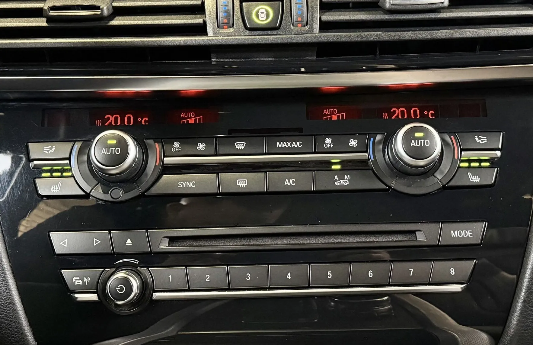 Zunanja slika - BMW X5 - serija : XDRIVE - PANO - HUD - GRET. SED. - KLJUKA - KAME - 12