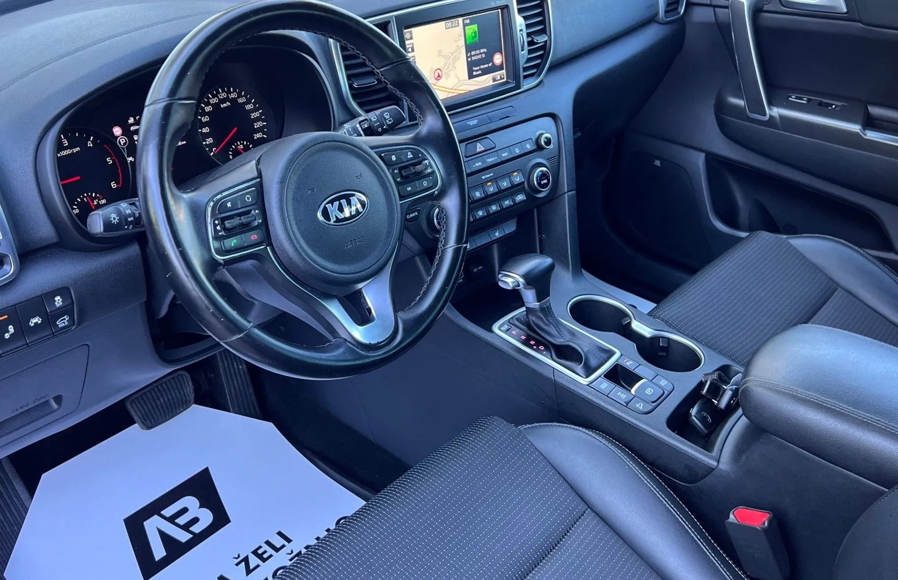 Zunanja slika - KIA Sportage - 4WD 2.0 CRDI+1.LAST+SLO+KEYLESS GO+MRTVI KOT+KAMER - 11
