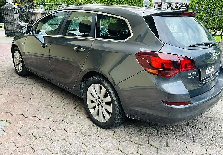 Zunanja slika - Opel Astra - Karavan 1.7 CDTI 92kW ALU DIG KLIMA NAVI TEMP - 6