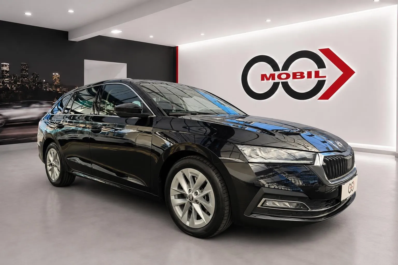 Zunanja slika - Škoda Octavia - Combi 2.0 TDI Style DSG- LED.DCC.kamera.HUD.memory - 3