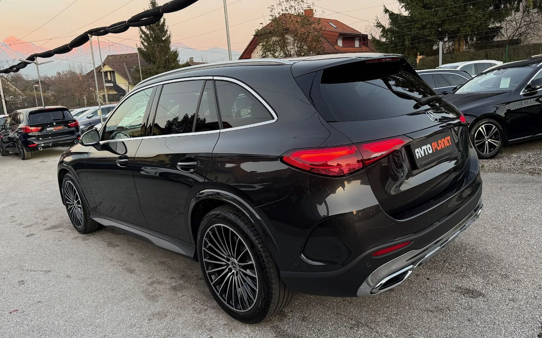 Zunanja slika - Mercedes-Benz GLC-Razred - GLC 200 4MATIC HYBRID AMG LiNE FULL LED ACC ALU20 - 3