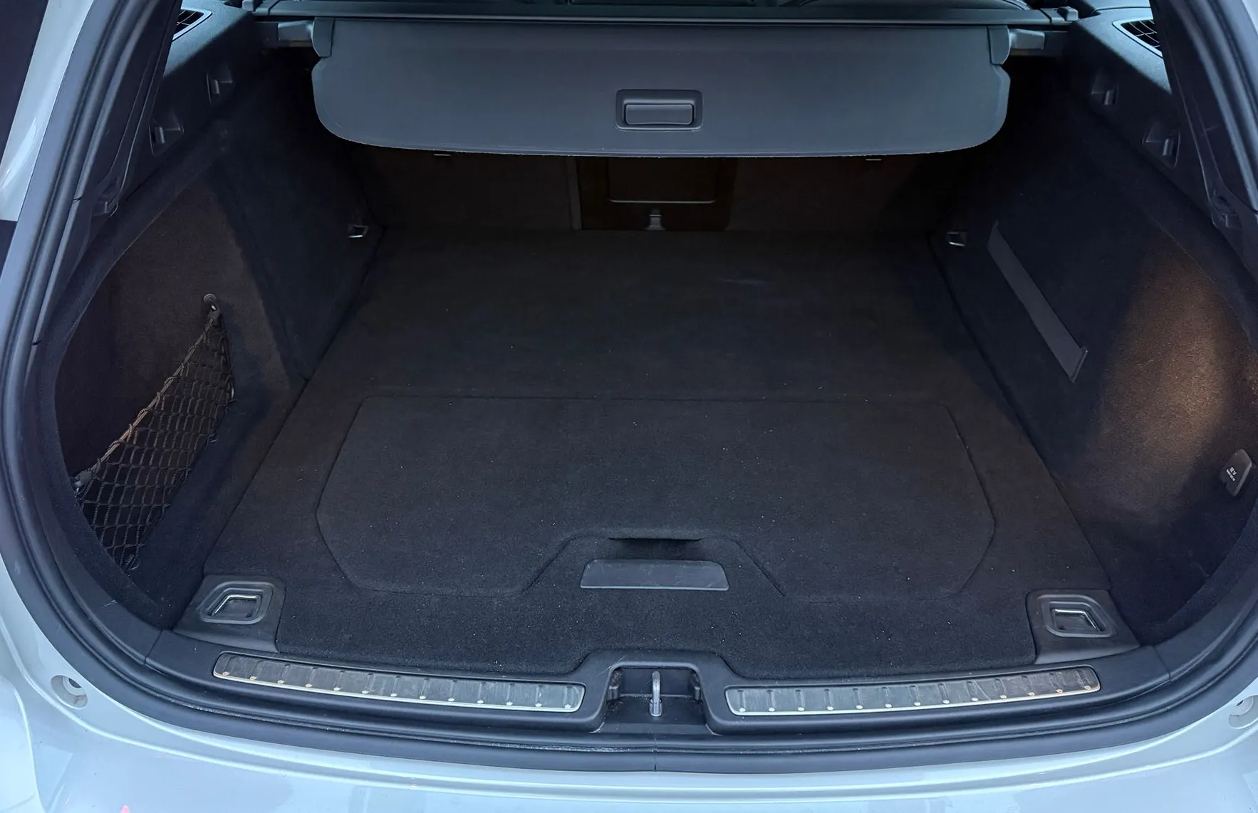Zunanja slika - Volvo V60 - D4 PANO-FullLED-Usnje-KAM-Mkot-PDC-Gretje-KljukaDE - 16
