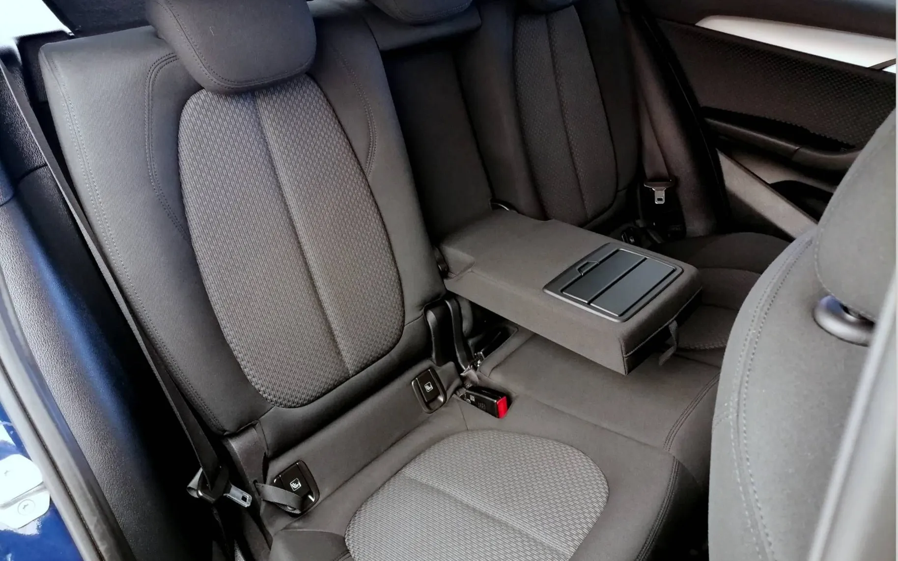 Notranja slika - BMW serija X2: - sDrive16d FULL LED 2XPDC ALU 1.LASTNIK-TOP - 8