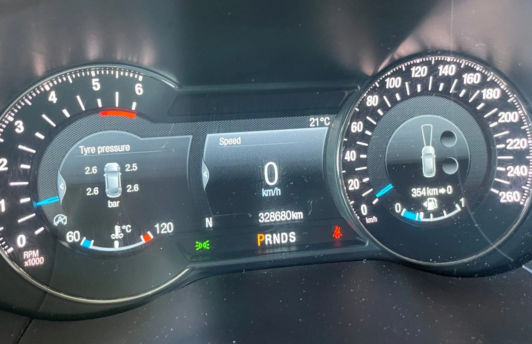 Zunanja slika - Ford S-MAX - 2.0 TDCi  Powershift NAVI.PDC.KAMERA.OGR.SEDEŽ - 15