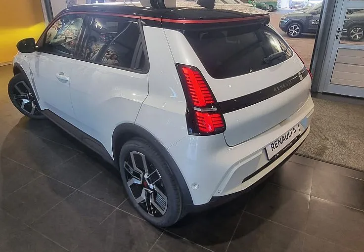 Zunanja slika - Renault 5 E-tech - Techno EV52 110kW - 6