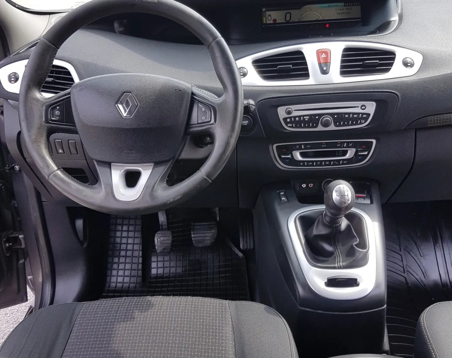 Zunanja slika - Renault Scénic - 1.5 dCi - SLO. velik servis - 16