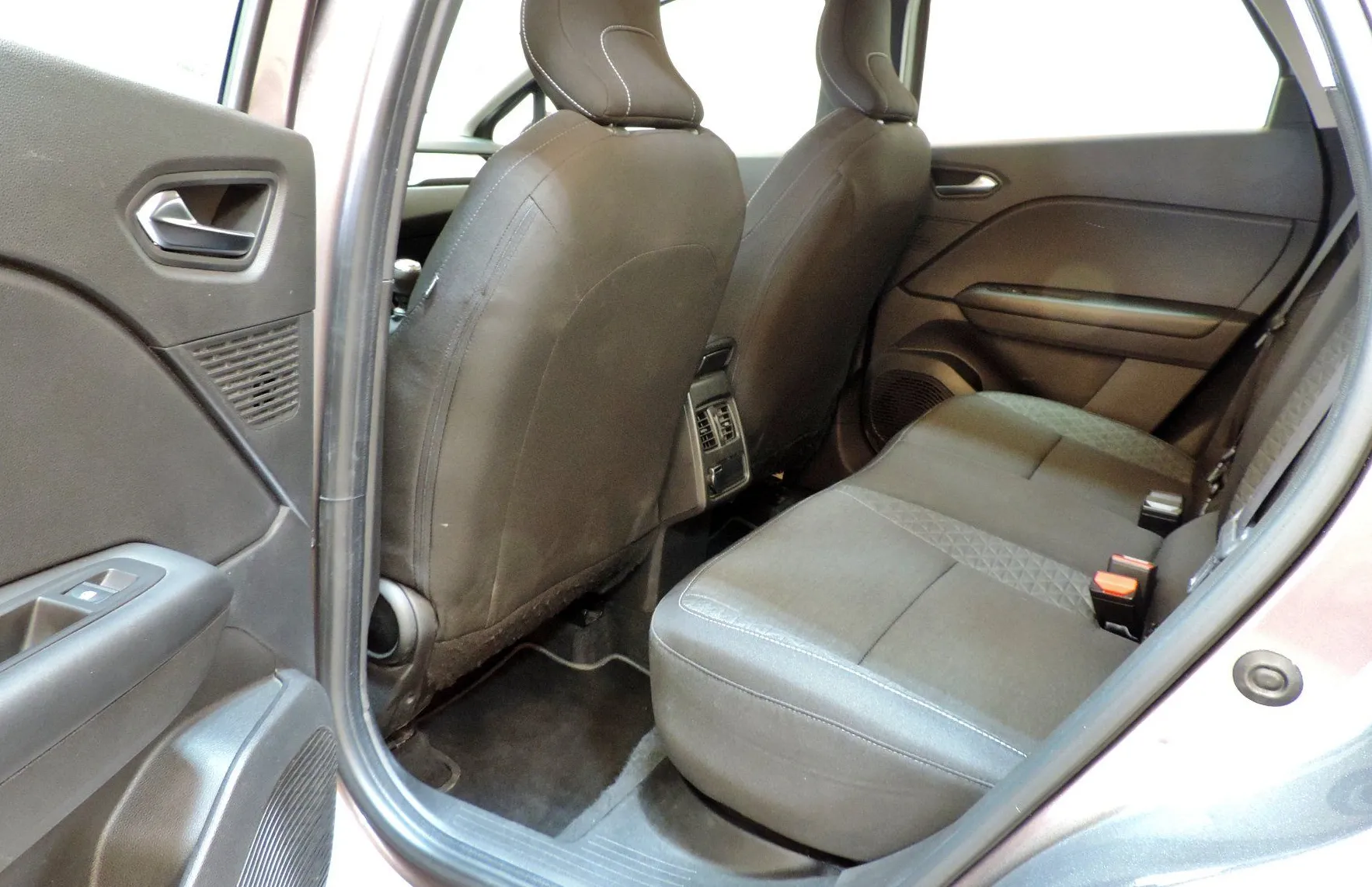Zunanja slika - Renault Captur - TCe 90 NAVI-KAMERA - 10