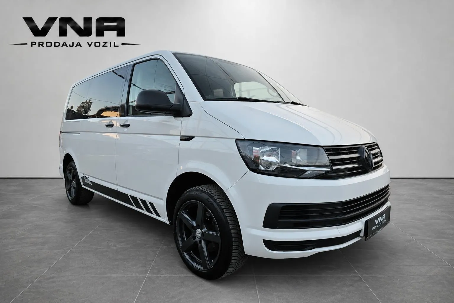 Zunanja slika - Volkswagen Multivan - 2.0 TDI DMR Comfortline - 3