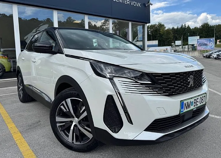 Zunanja slika - Peugeot 3008 - 1.5 BlueHDi 130 EAT8 Allure Pack - 1. LASTNIK ... - 1