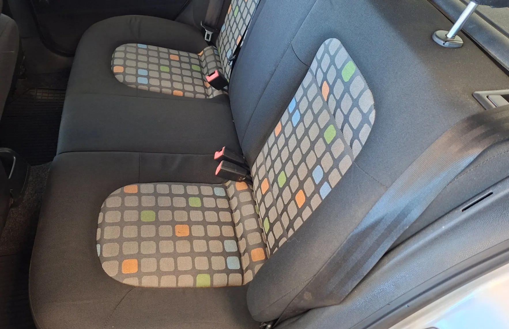 Zunanja slika - Škoda Fabia - Combi Ambiente 1.4 16V-ODLIČEN-HITRI KREDIT- - 13