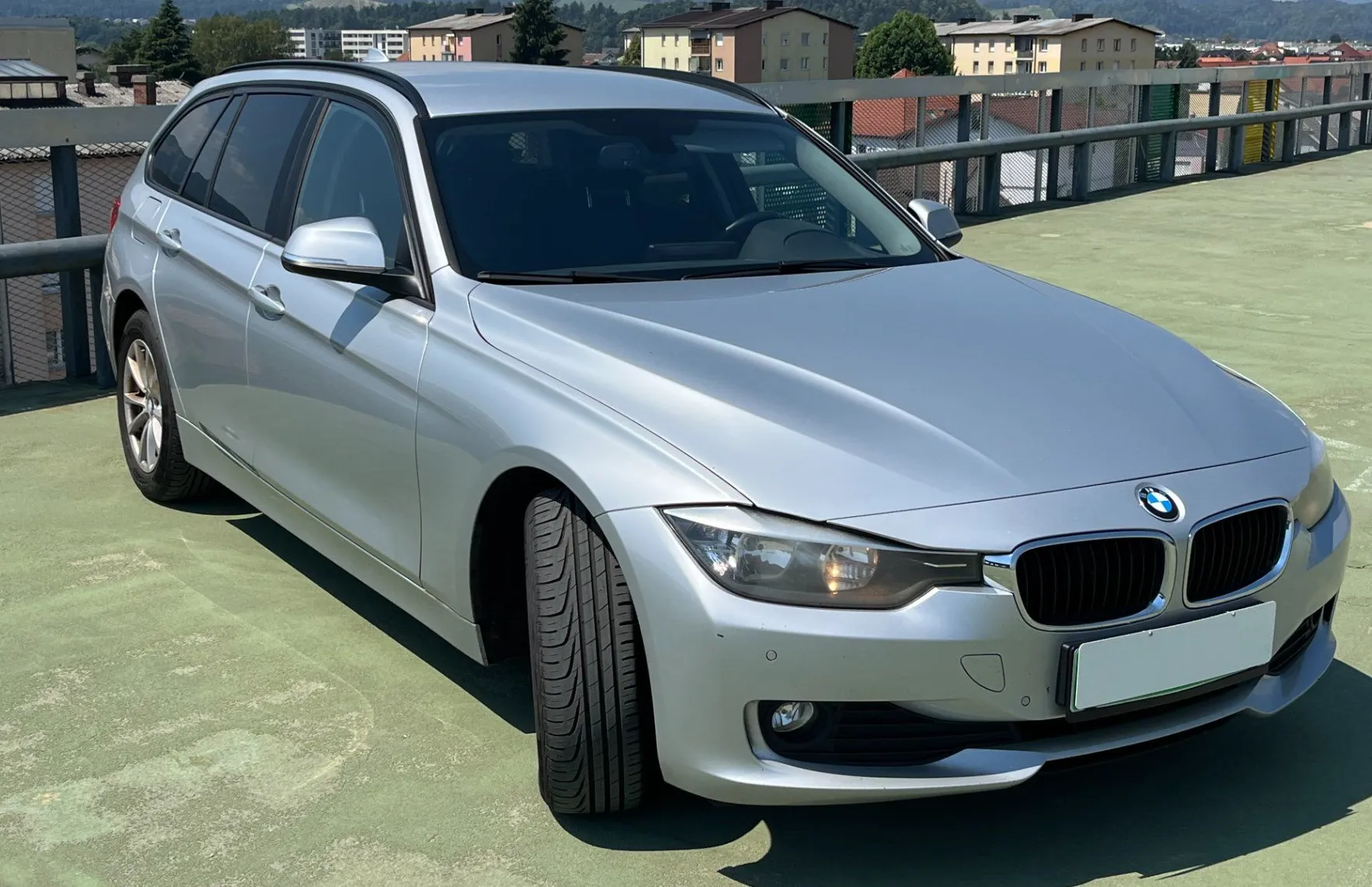 Zunanja slika - BMW Serija 3 - Touring:   318d xDrive Touring NAVI. 2X PDC. TEM - 3