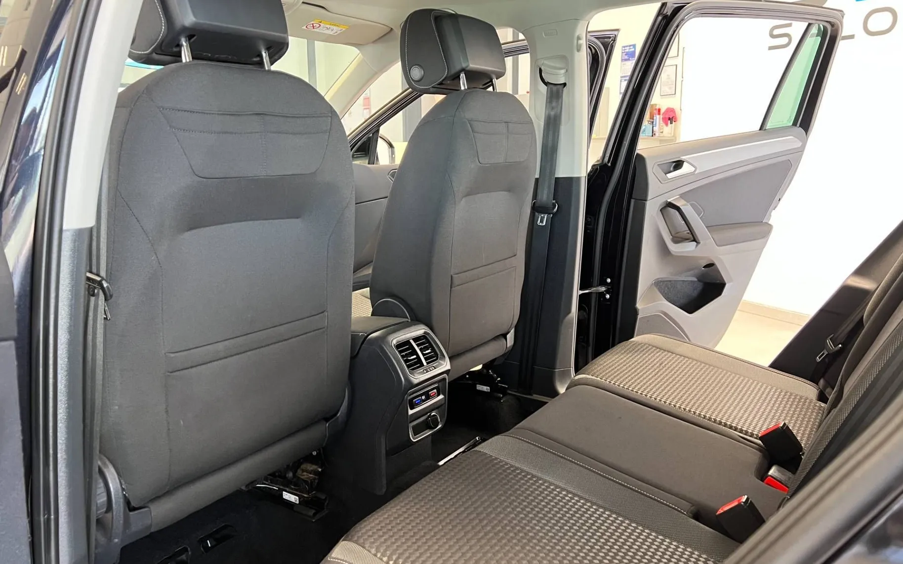 Zunanja slika - VW Tiguan - 2.0TDI-DSG-IQ-LED-KAM-ACC-VIRTUAL-MRTVI-KOT-KEYL.. - 12