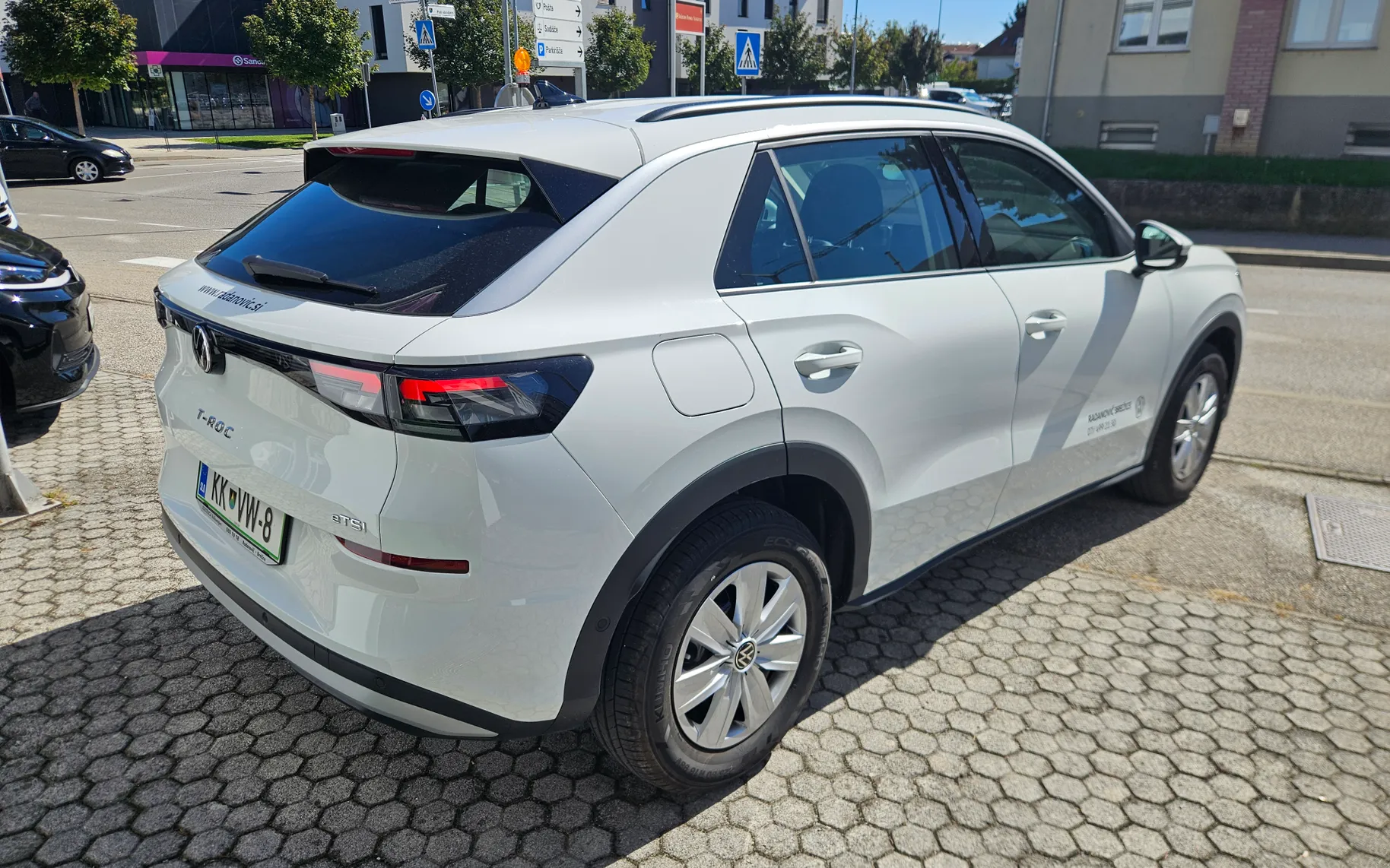 Zunanja slika - Volkswagen T-Roc - 1.5 eTSI Trend DSG - 3