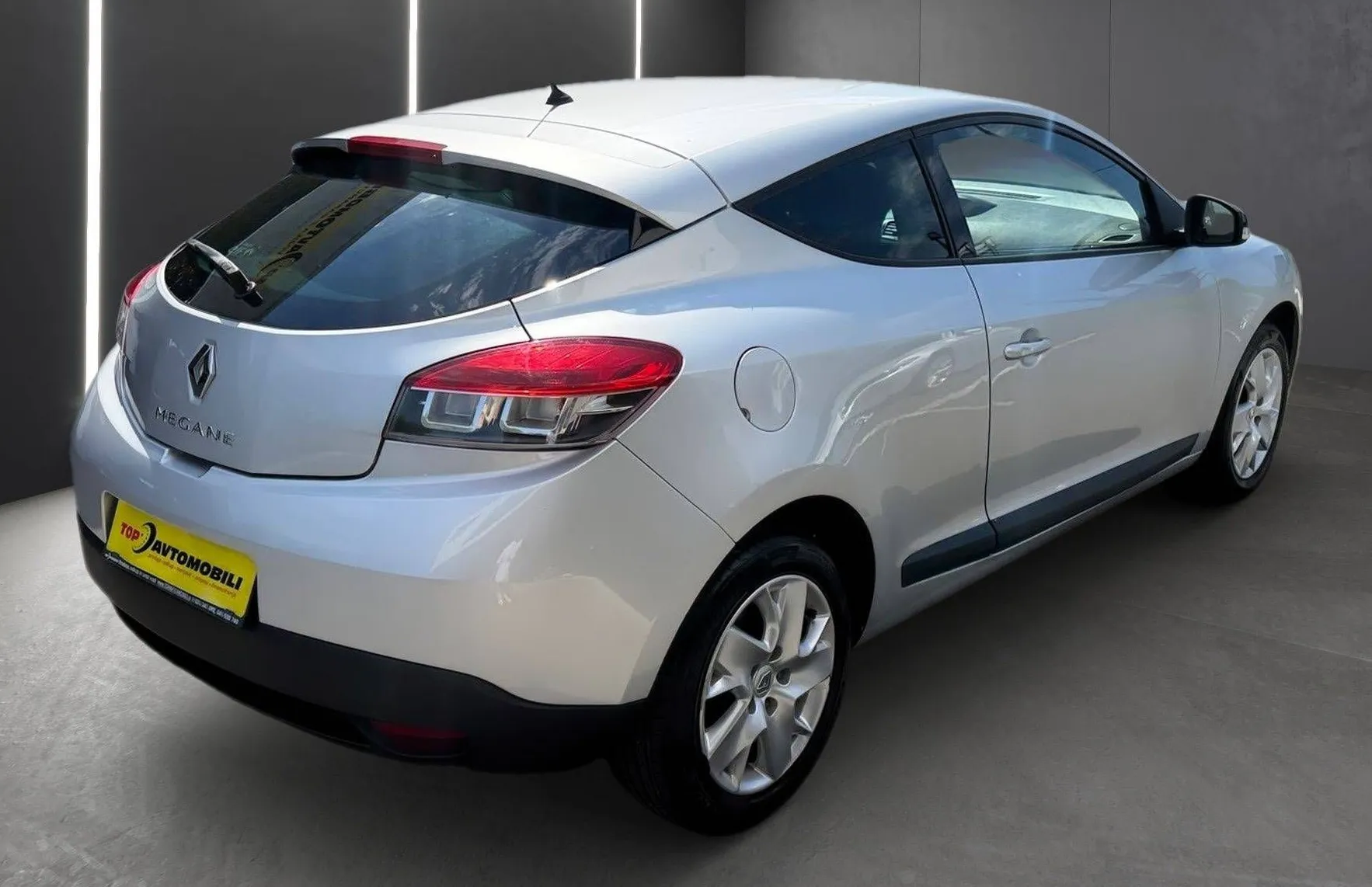 Zunanja slika - Renault Mégane - Megane 1.6 16V SLOVENSKO VOZILO REDNO SERVISIRANO TOP... - 7
