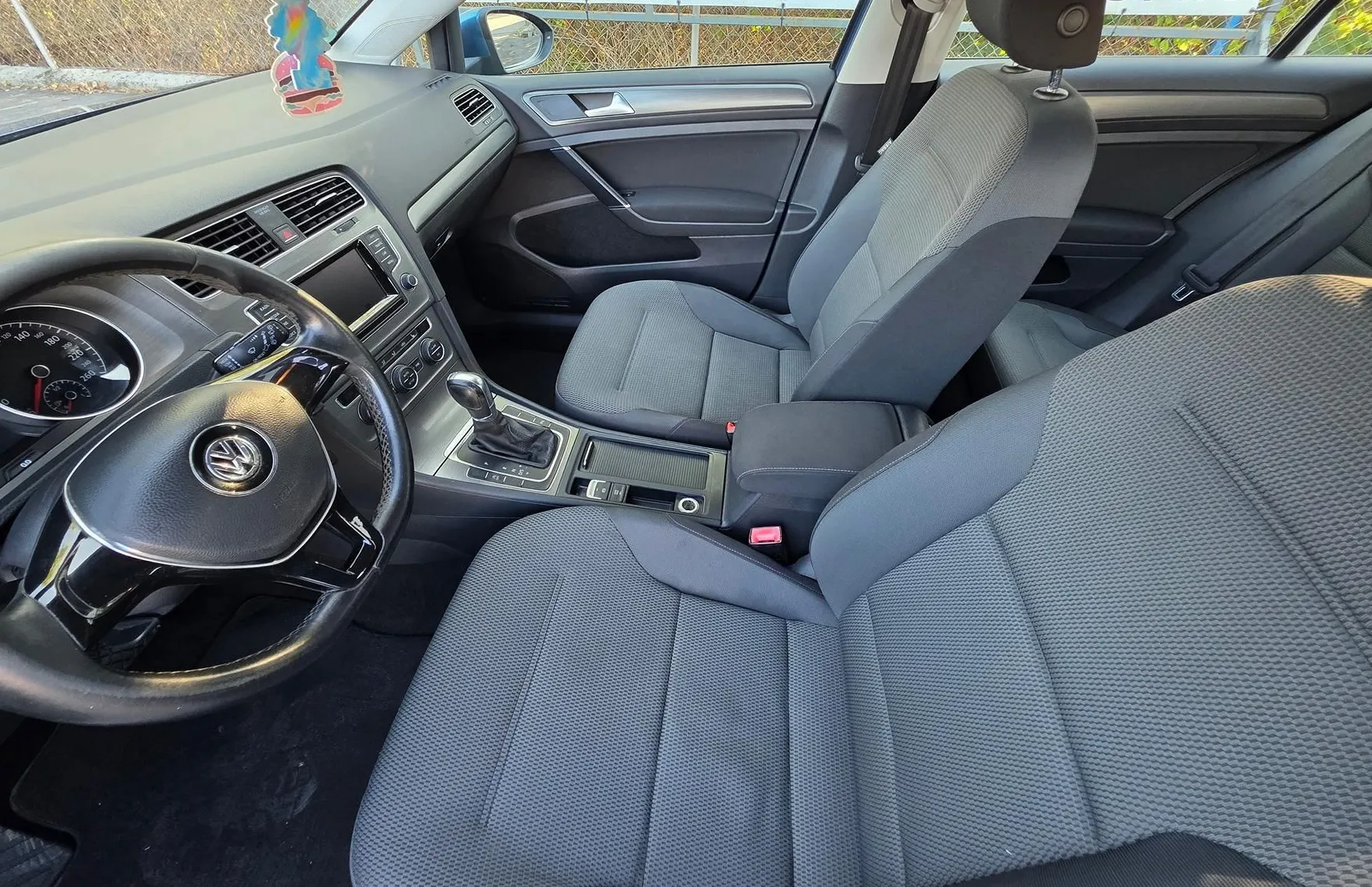Zunanja slika - Volkswagen Golf - 2.0 TDI BMT HIGHLINE DSG GRETJE SEDEŽEV-ALU-PDC - 10