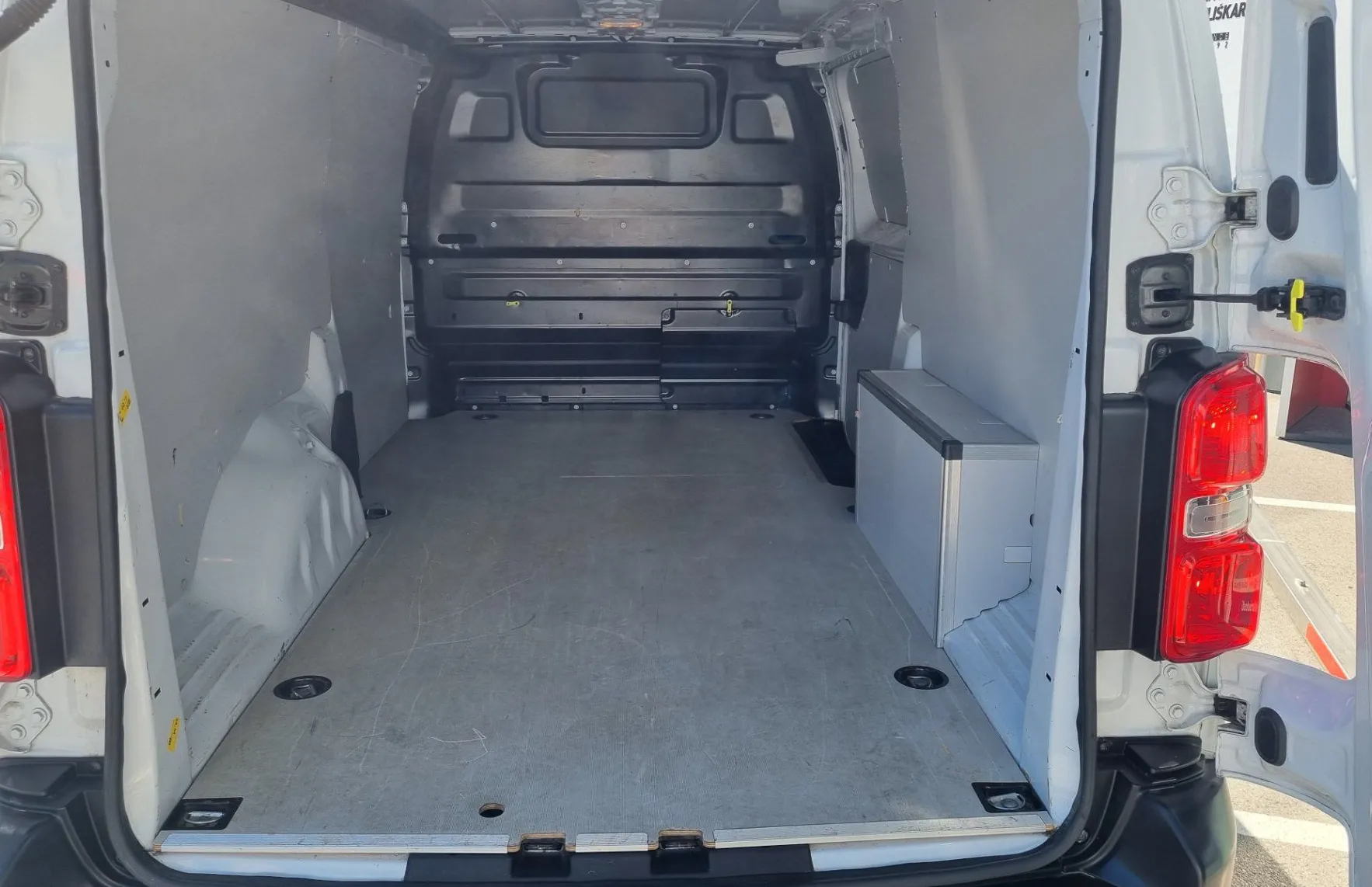 Zunanja slika - Fiat Scudo - 1.5 M-JET L3 - 8