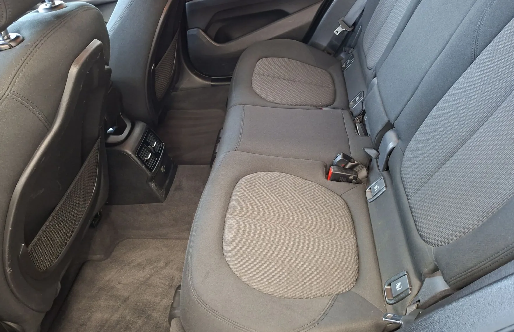 Zunanja slika - BMW X1 - serija :  xDrive18d Advantage-NAVI-ODLIČEN- - 15