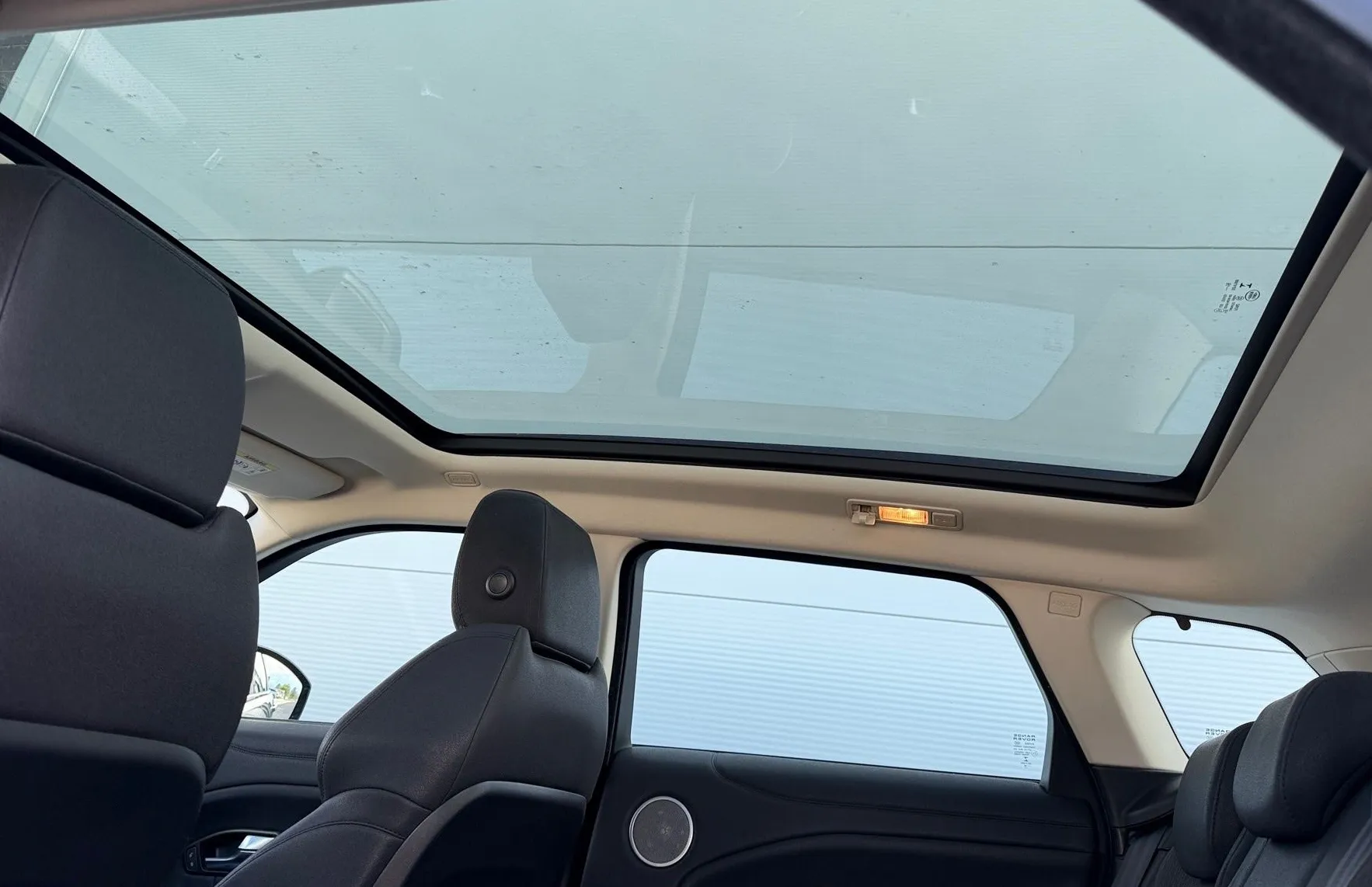 Zunanja slika - Land Rover Range Rover Evoque - 2.0 - 13