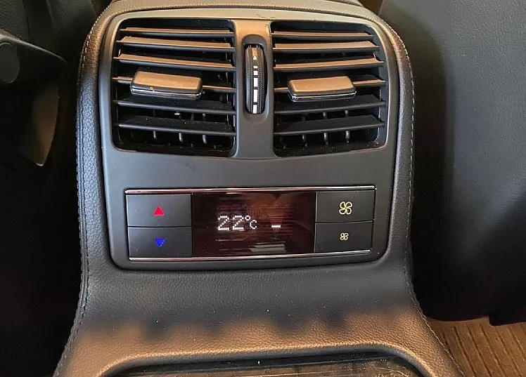 Zunanja slika - Mercedes-Benz CLS-Razred - CLS 350 d 4MATIC- KAM 360-PANO-NAVI-2xPDC - 9