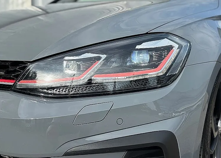 Zunanja slika - VW Golf - 2.0 GTI TCR - AKRAPOVIČ - PANORAMA - ALCANTARA - 7