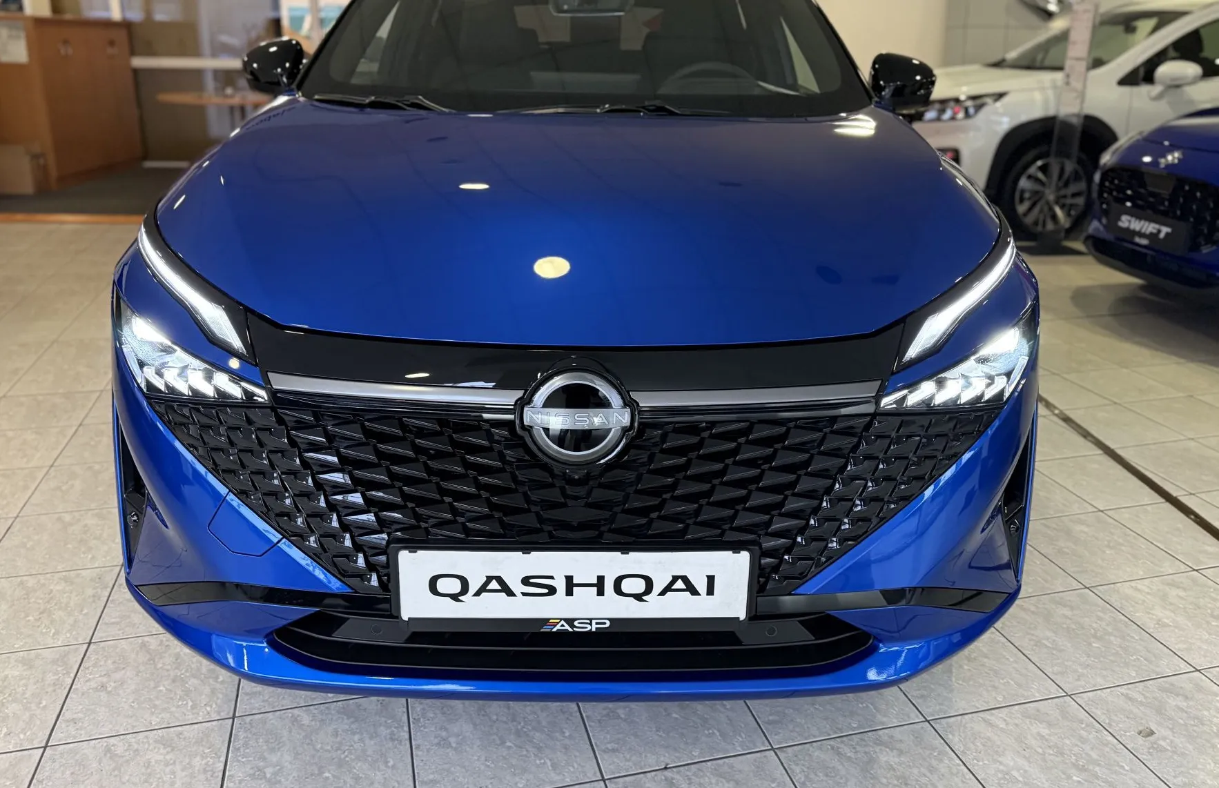 Zunanja slika - Nissan Qashqai - 1.3 DIG-T Mild Hyb.158 2WD X-Tr.N-DESIGN - 2