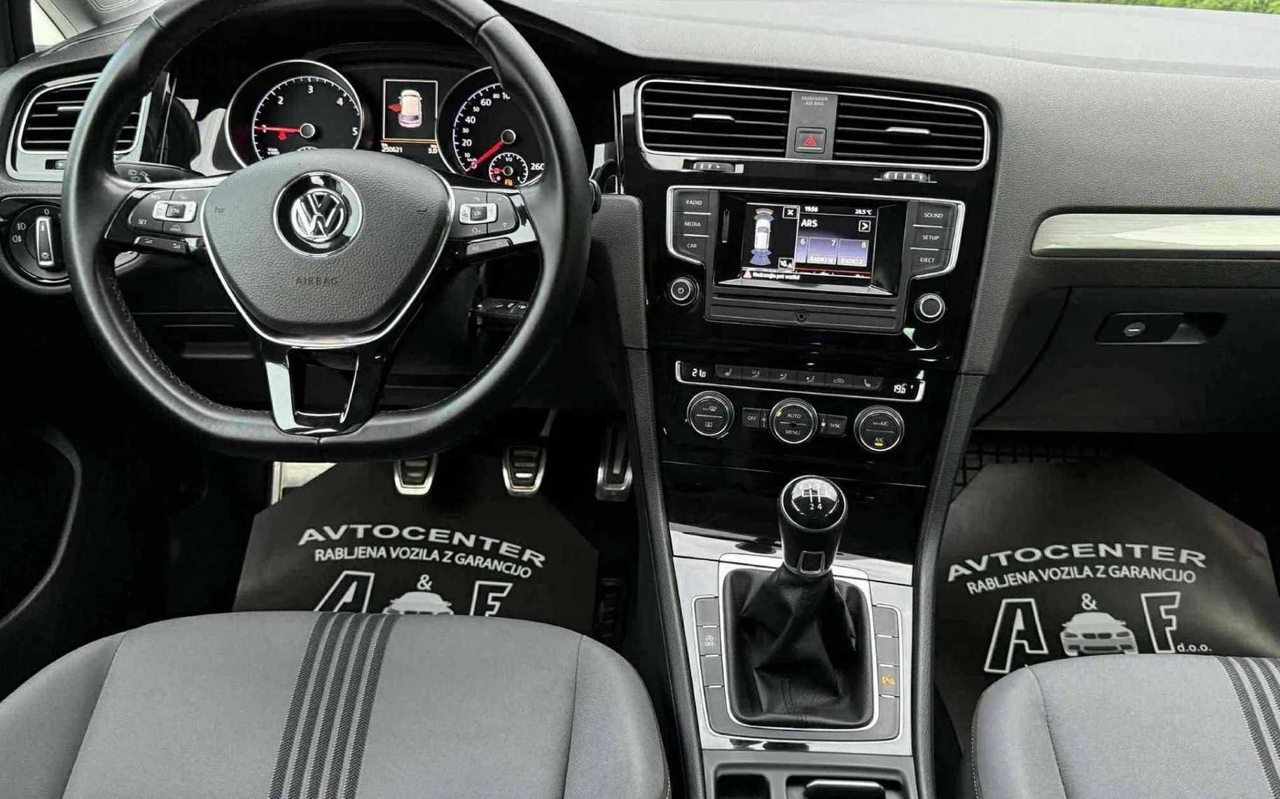 Zunanja slika - VW Golf - 1.6 TDI-ALLSTAR-LIZING ZA TUJCE-PDC-TEMPOMAT... - 10