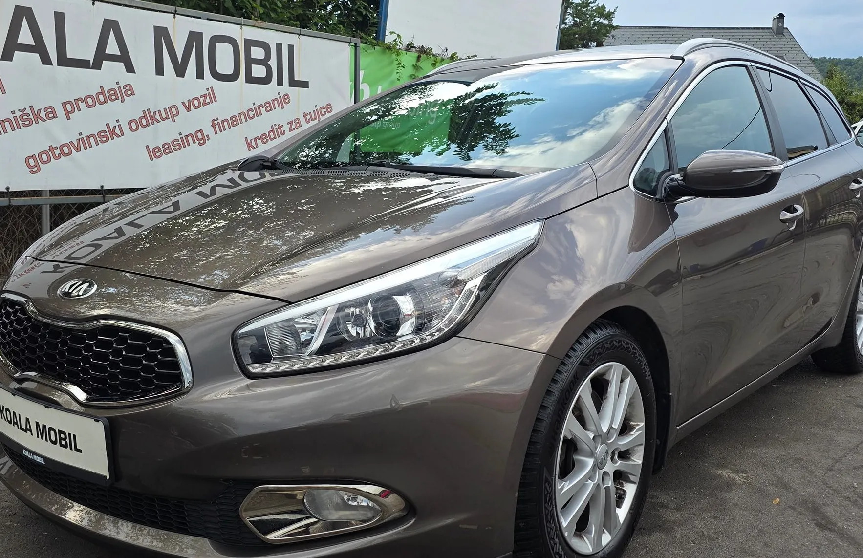 Zunanja slika - KIA Ceed - 1.6 CRDi STYLE ALU PLATIŠČA-PDC-KLIMA-SLO - 17