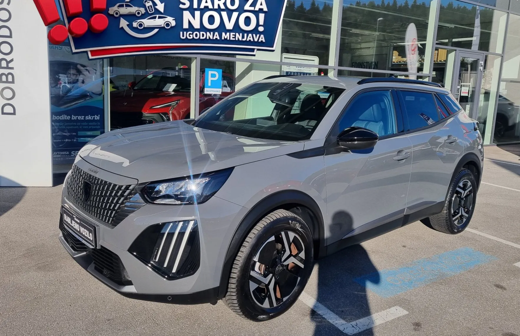 Zunanja slika - Peugeot 2008 - 1.2 PureTech 130 Allure Avtomatik - SAMO 15.632km - 1