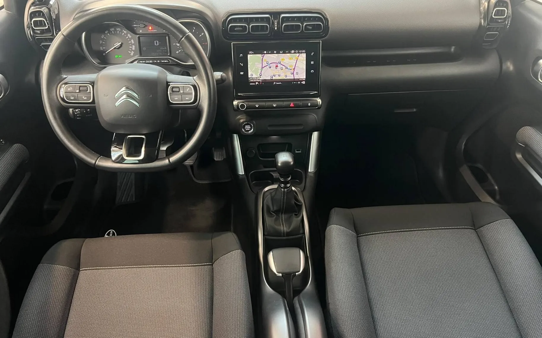 Notranja slika - Citroën C3 Aircross - 1.2 PureTech 110 S S Shine - 10