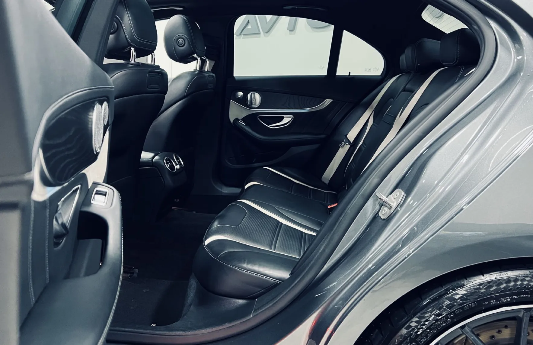 Zunanja slika - Mercedes-Benz C-Razred - C 63 S AMG Avt. V8 - 15