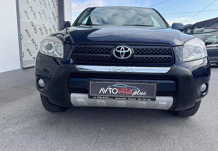 Zunanja slika - Toyota RAV4 - 2.0 Limited Aut. 4x4 - 2