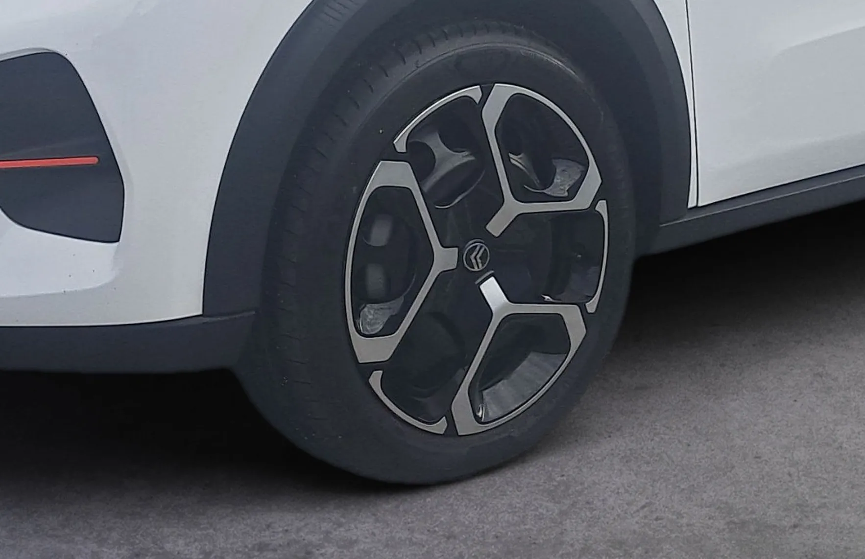 Zunanja slika - Citroën C3 - 1.2 Turbo 100 Plus - 6
