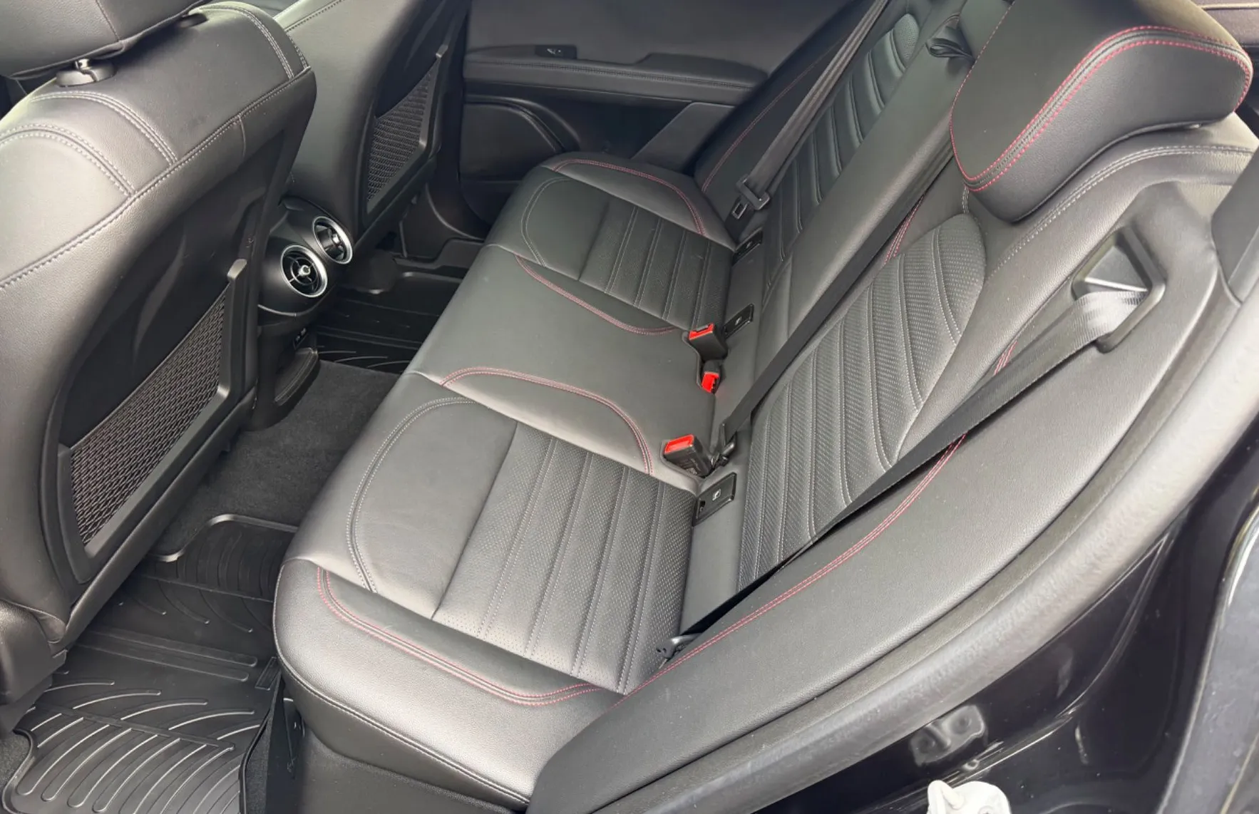 Zunanja slika - Alfa Romeo Stelvio - Q4 2.2 210PS COMPETIZIONE RADAR FULL LED HK ALU21 - 13