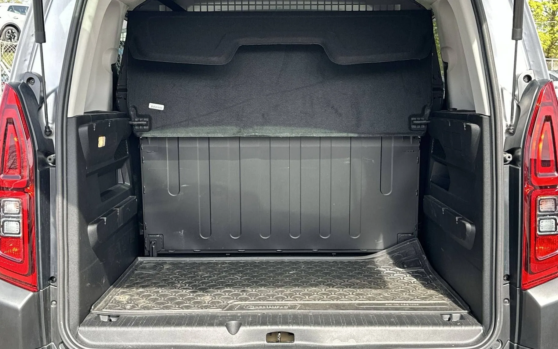 Notranja slika - Citroën Berlingo - 1.5 BlueHDI 130 S S Max MT - 12