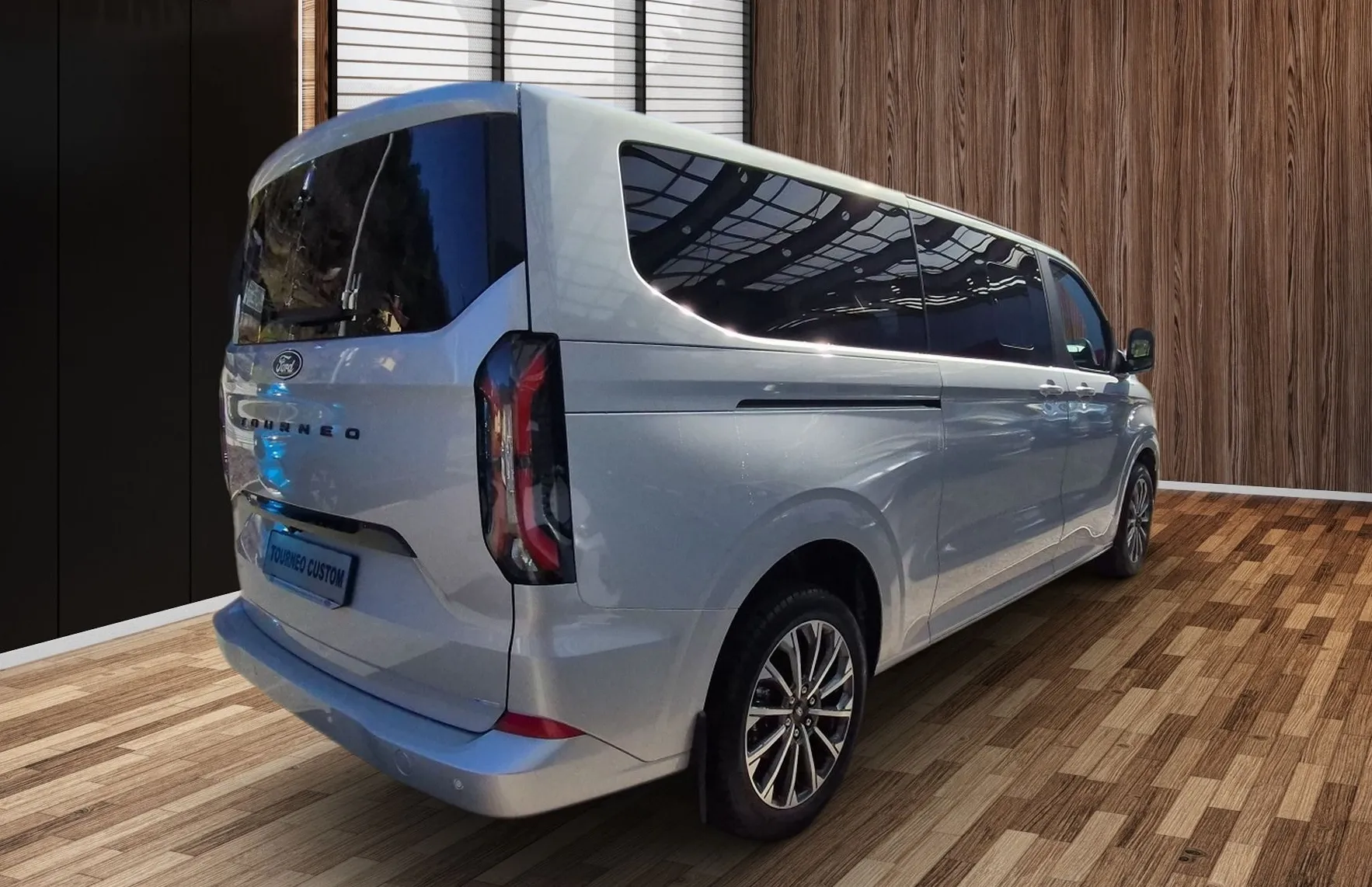 Zunanja slika - Ford Tourneo - Custom TITANIUM X 2.0 TDCi 170PS A8 L2 FWD - 4