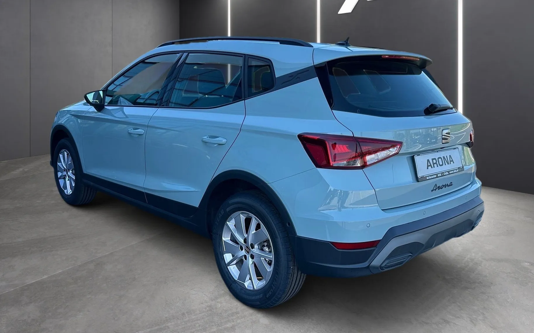 Zunanja slika - Seat Arona - 1.0 Eco TSI Style... - 4