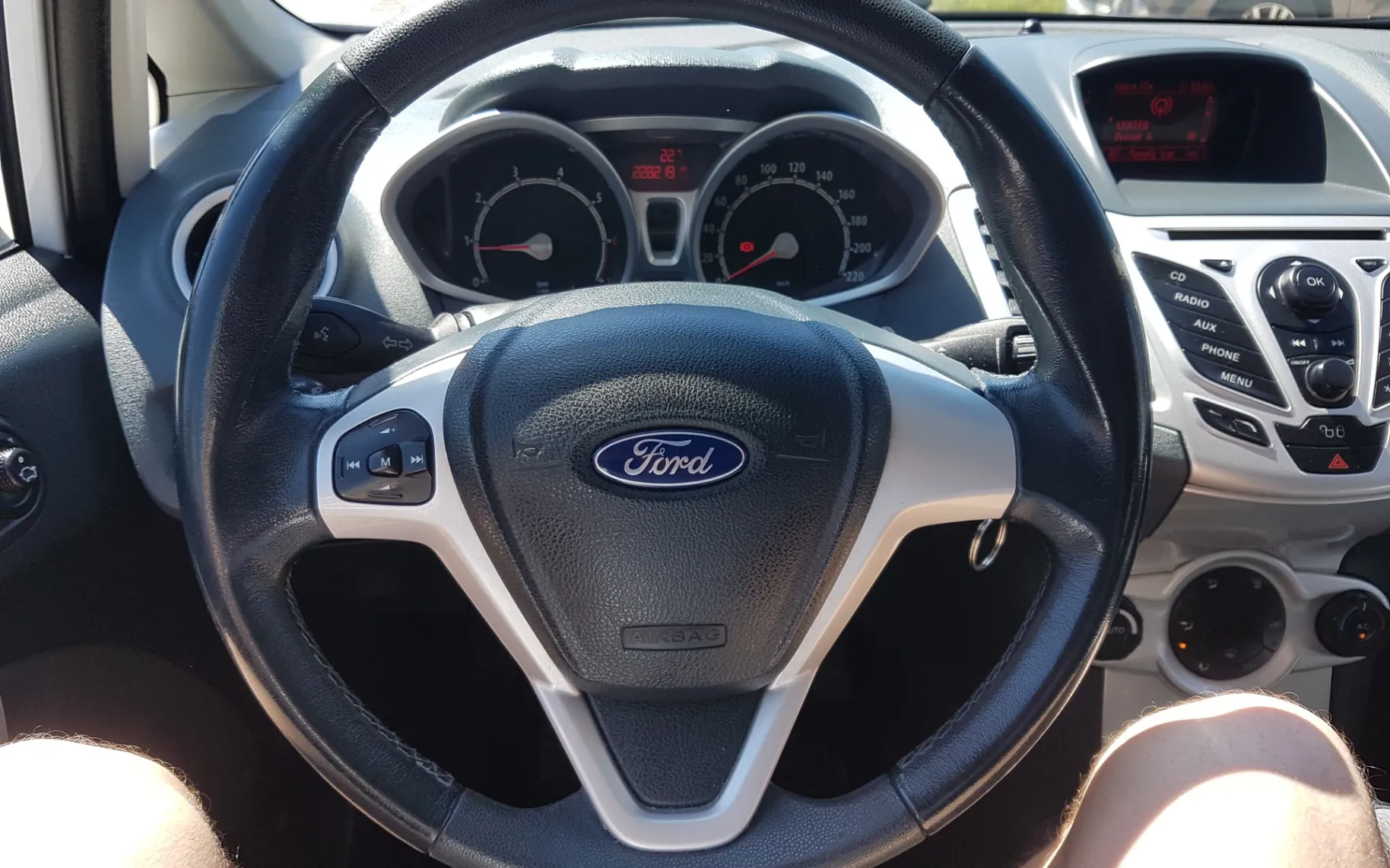 Zunanja slika - Ford Fiesta - Ghia 1,4 16V - 17