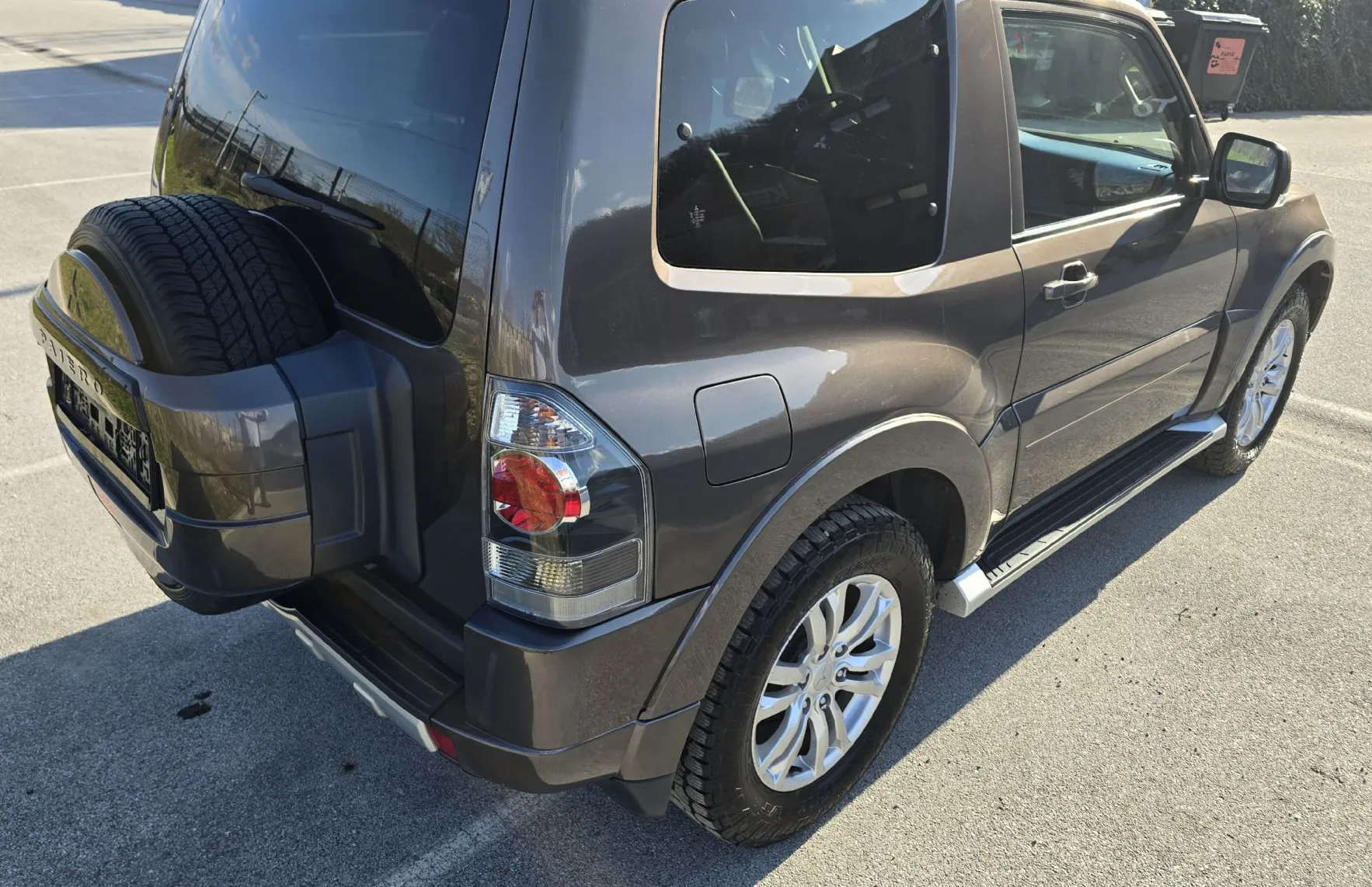 Zunanja slika - Mitsubishi Pajero - 3.2 DI-D A T 3 VRATA ODLIČEN - 8