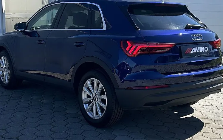 Zunanja slika - Audi Q3 - 45 TFSI e S tronic ACC-MATRIX-PDC-1LASTNIK-GW PLUS - 4