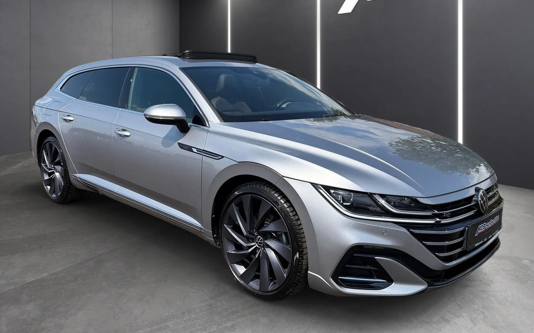 Zunanja slika - Volkswagen Arteon Shooting Brake - Arteon SB 2.0 TDI BMT R-Line DSG-SLO-Panorama-DCC. - 2