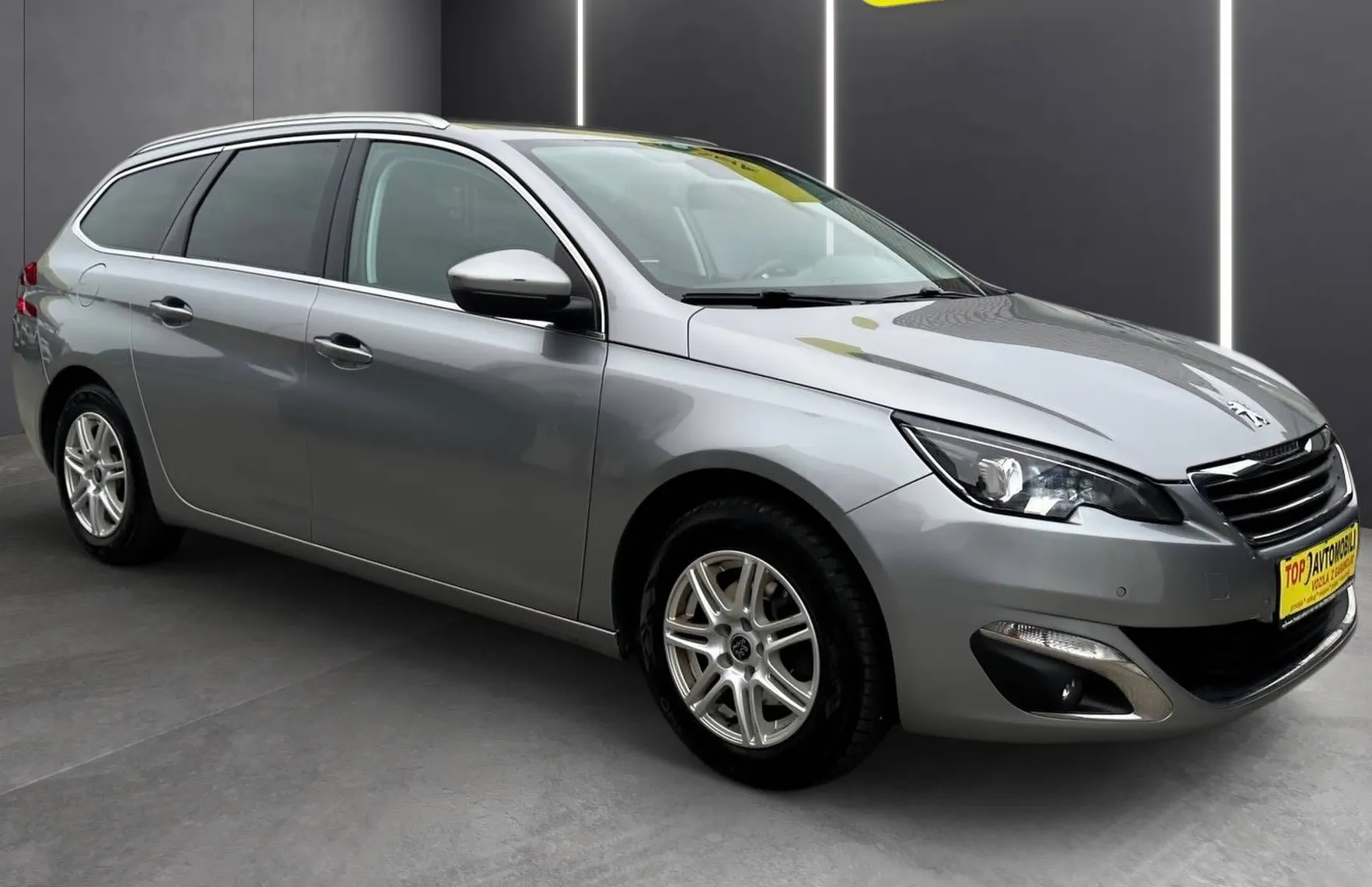 Zunanja slika - Peugeot 308 - 1.2 PureTech LED NAVI TEMP PDC MOŽNOST BREZ POLO.. - 10