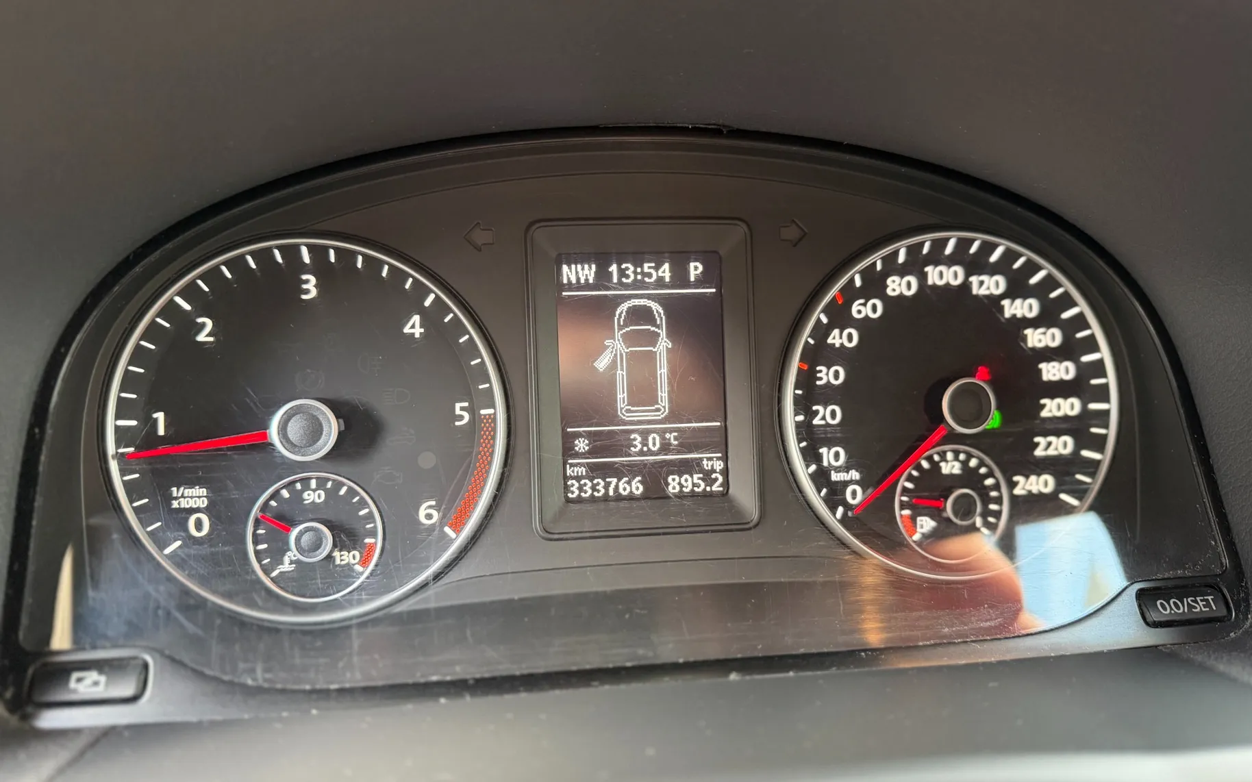 Zunanja slika - Volkswagen Touran - 1.6 TDI BlueMotion | AVT | 7 SED - 8
