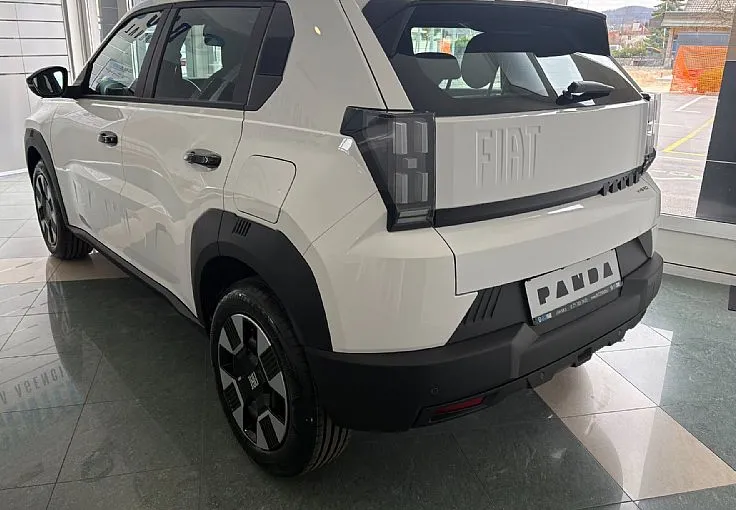 Zunanja slika - Fiat Grande Panda - 1.2 T-Gen3 110 AT 6 Icon - 3