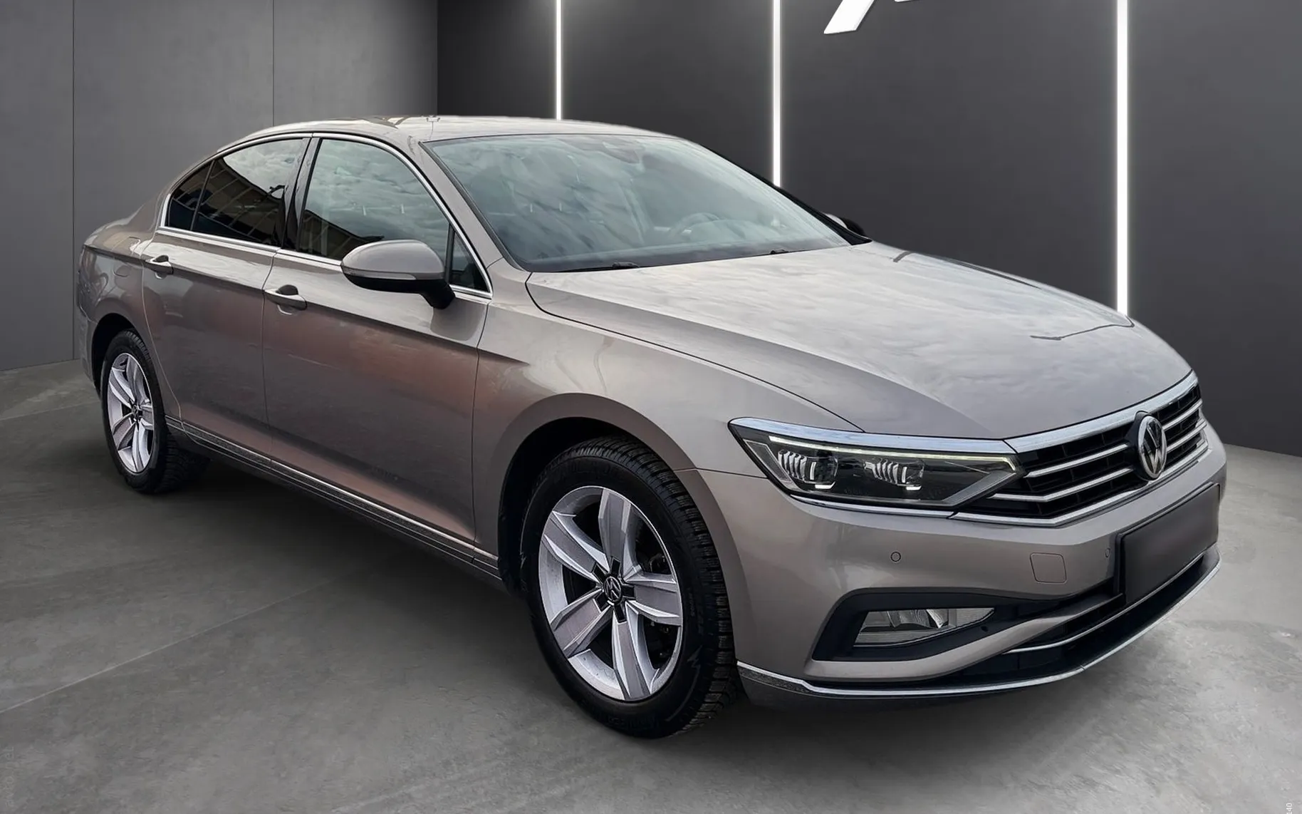 Zunanja slika - Volkswagen Passat - 2.0 TDI Elegance DSG Matrix - Kamera - SLO - 2