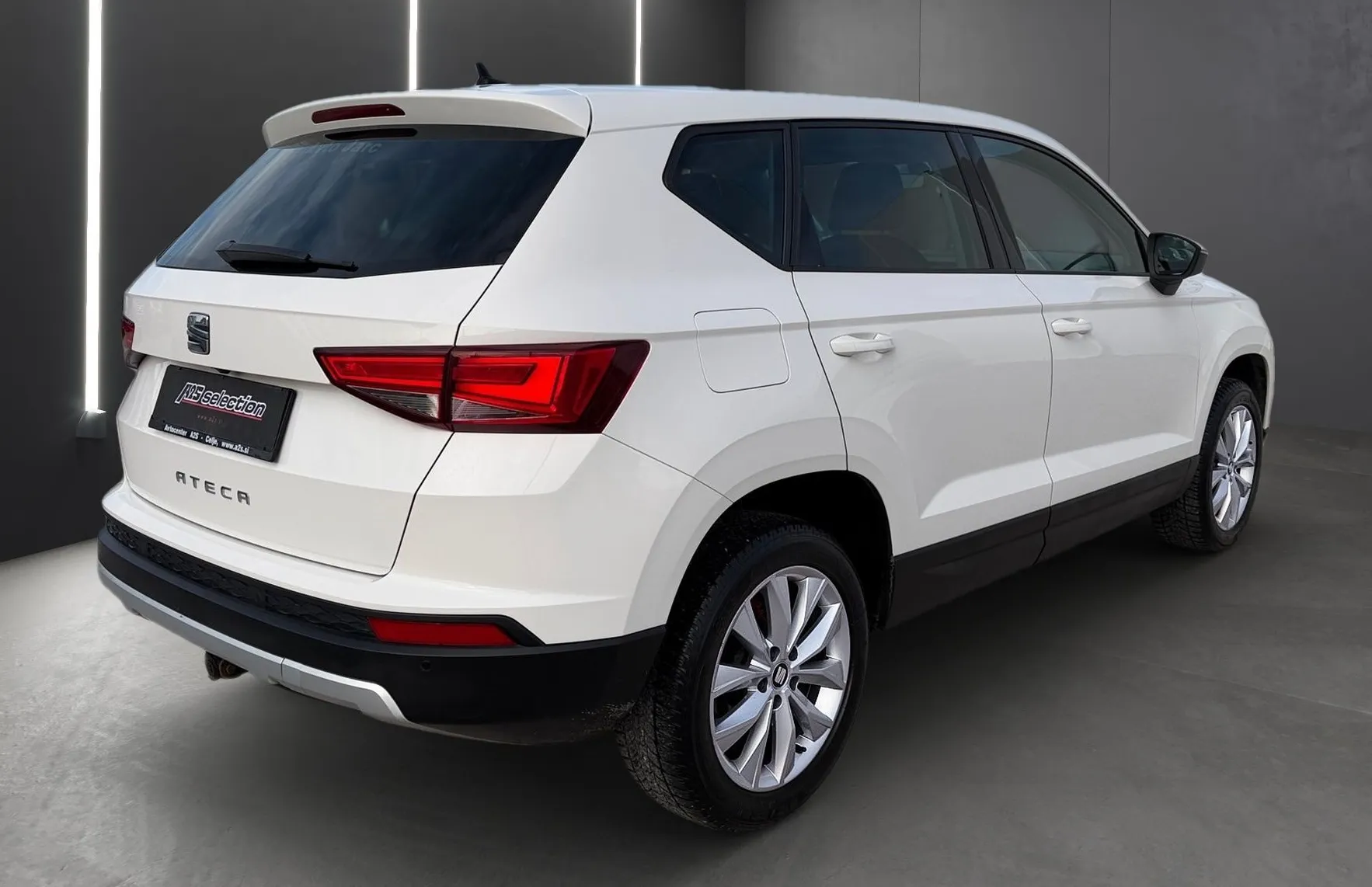 Zunanja slika - Seat Ateca - 1.5 TSI STYLE -Slovensko vozilo + Vlečna kljuka... - 3