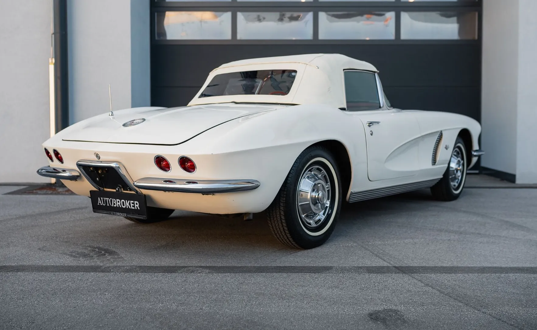 Zunanja slika - Chevrolet Corvette - C1 V8 5.4 atraktivna barvna kombinacija - 5