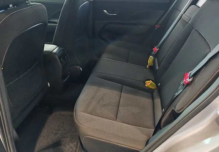 Zunanja slika - Hyundai Kona - 1.6 PREMIUM   18. WINTER I.. TRA. ambient. pass. - 9